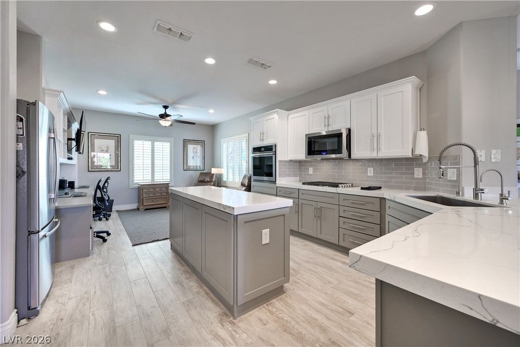Photo of 2211 Twin Falls Drive, Henderson, NV 89044 (MLS # 2760679)