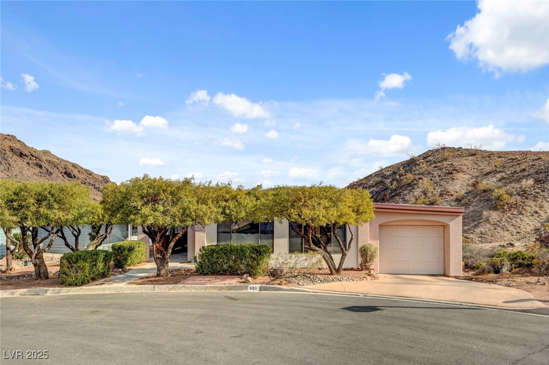 501 Calumet Lane