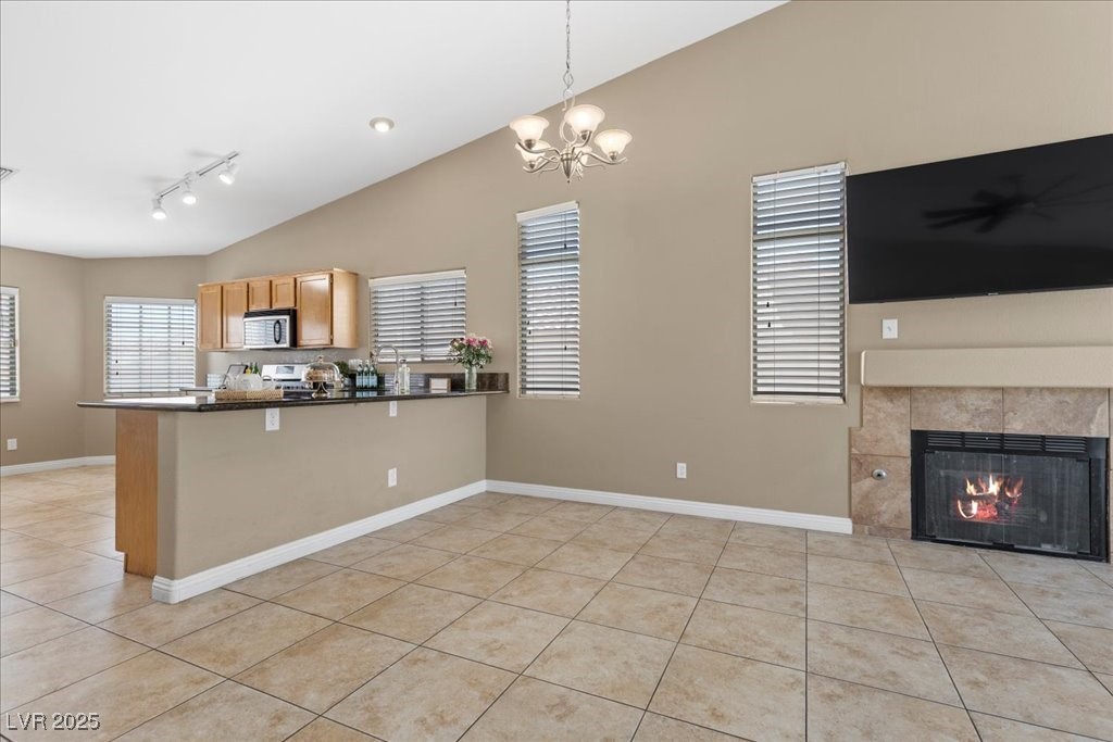 Las Vegas, Nevada 89130, United States, 3 Bedrooms Bedrooms, ,2 BathroomsBathrooms,Residential,Active,193515