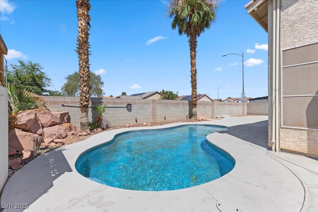 Las Vegas, Nevada 89130, United States, 3 Bedrooms Bedrooms, ,2 BathroomsBathrooms,Residential,Active,193515