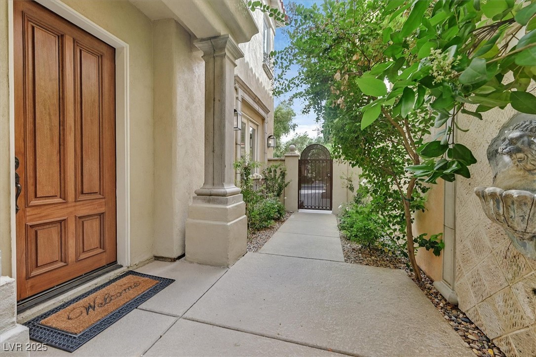 Las Vegas, Nevada 89117, United States, 4 Bedrooms Bedrooms, ,3 BathroomsBathrooms,Residential,Active,3969