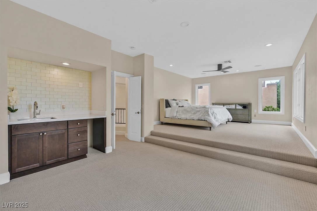 Las Vegas, Nevada 89117, United States, 4 Bedrooms Bedrooms, ,3 BathroomsBathrooms,Residential,Active,3969