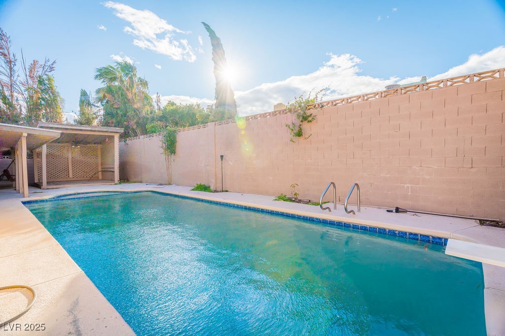 5039 Mesa View Drive