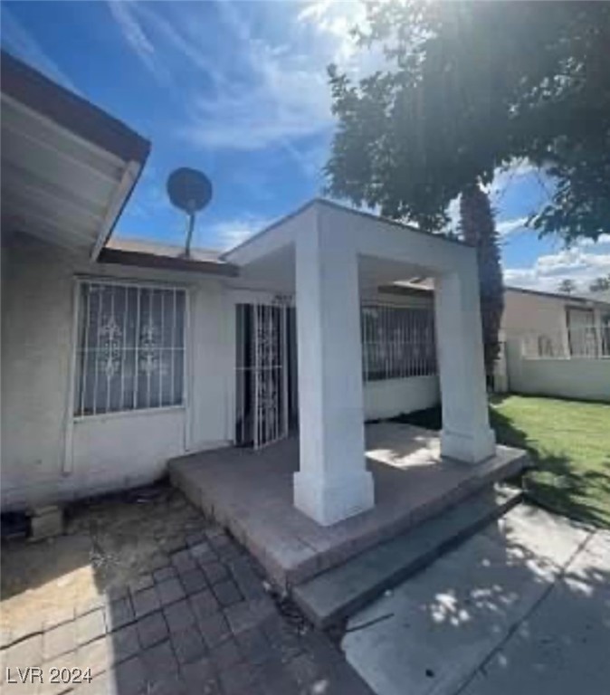 2932 Demetrius Avenue