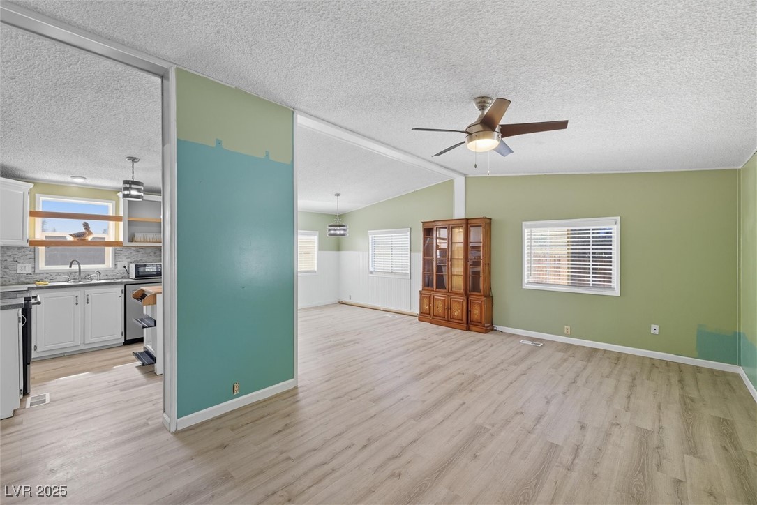 3731 E Navajo Boulevard