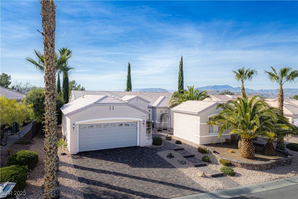Photo of 2863 Hayden Creek Terrace, Henderson, NV 89052 (MLS # 2742227)