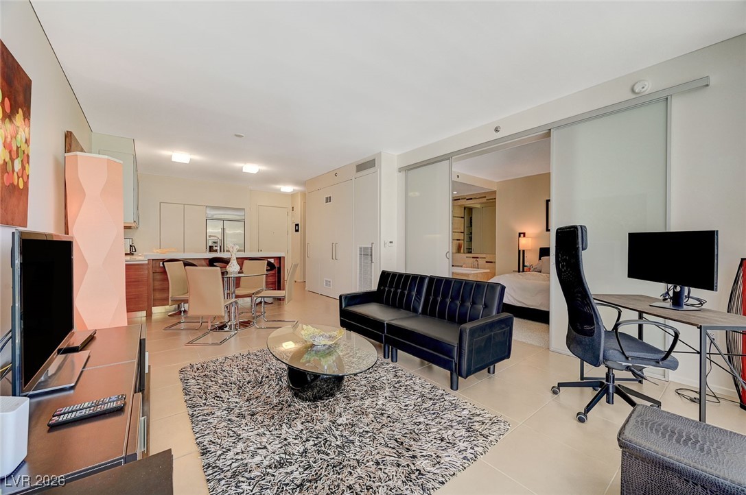 3722 Las Vegas Boulevard 2010