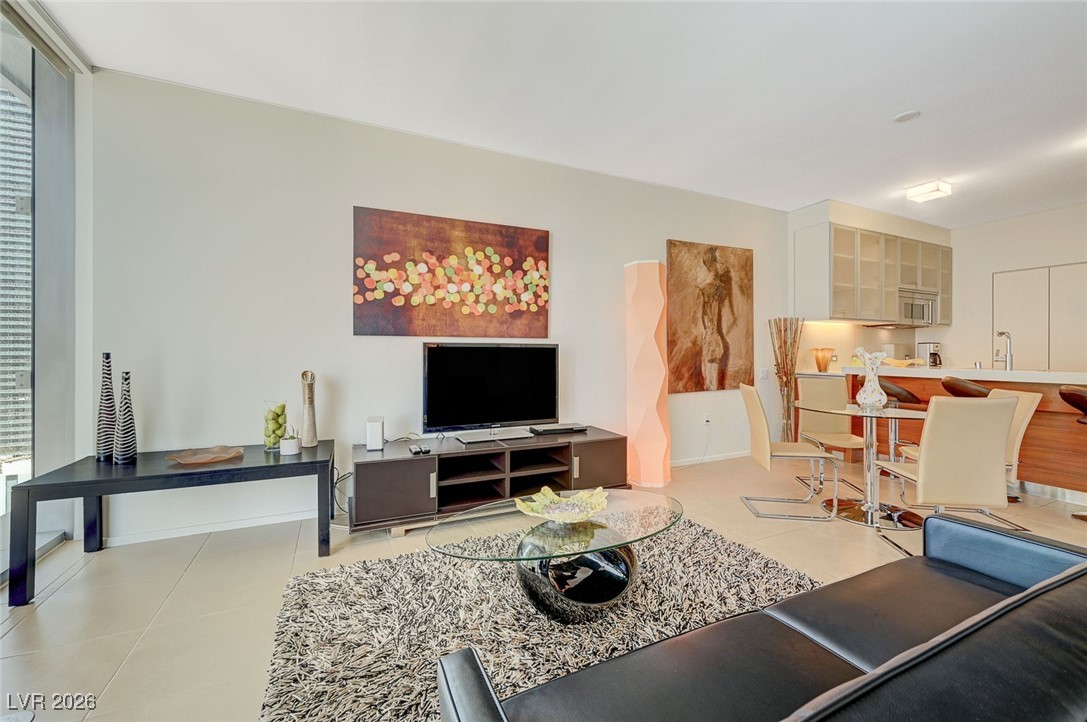 3722 Las Vegas Boulevard 2010