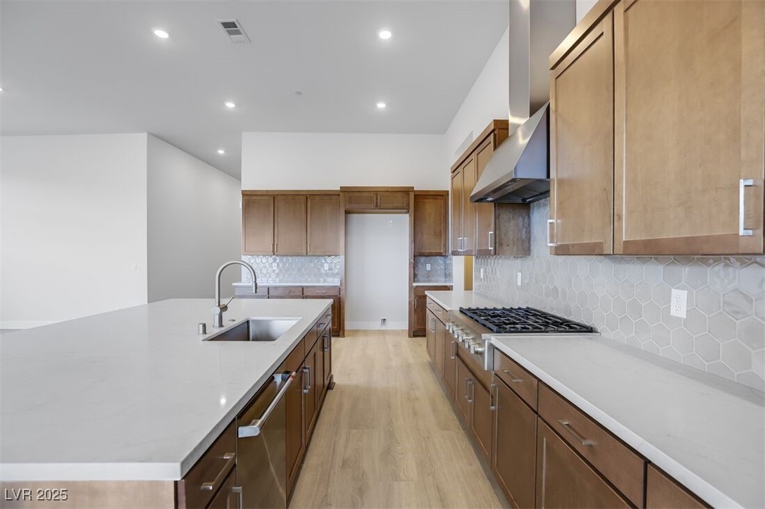 Properties 2 12218 Elderwood Street