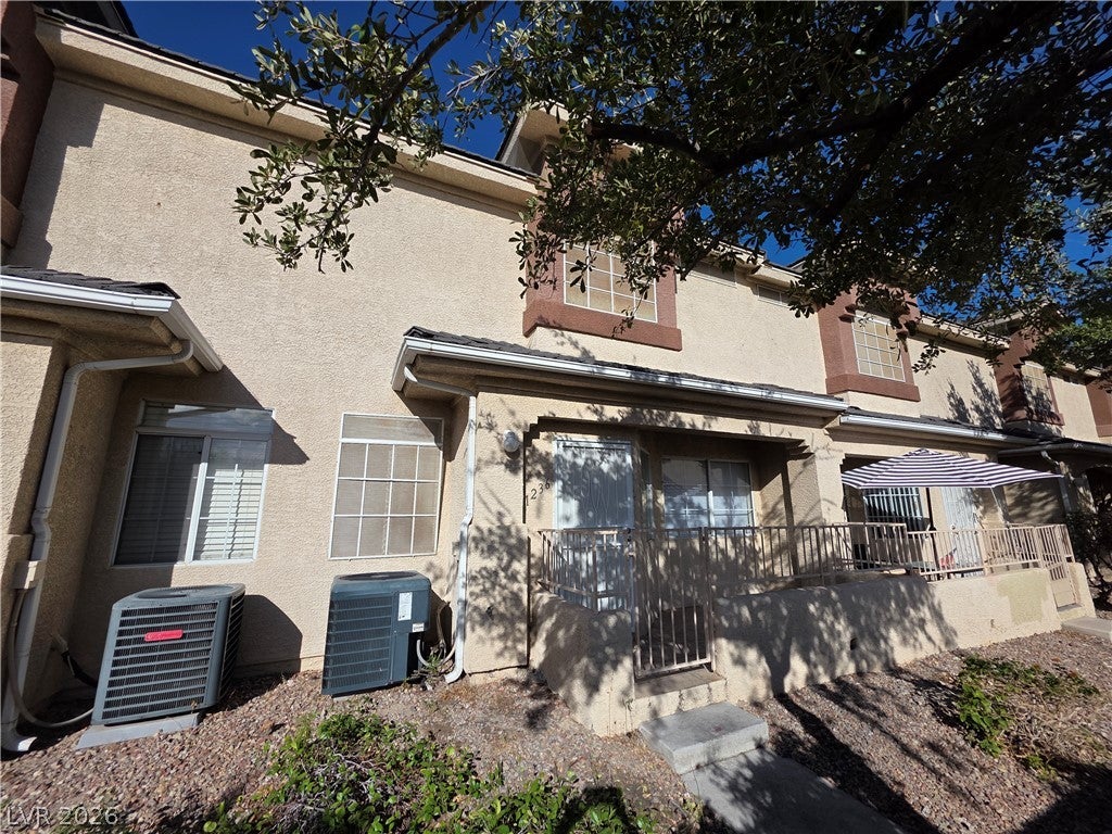 1236 DUSTY CREEK Street n/a