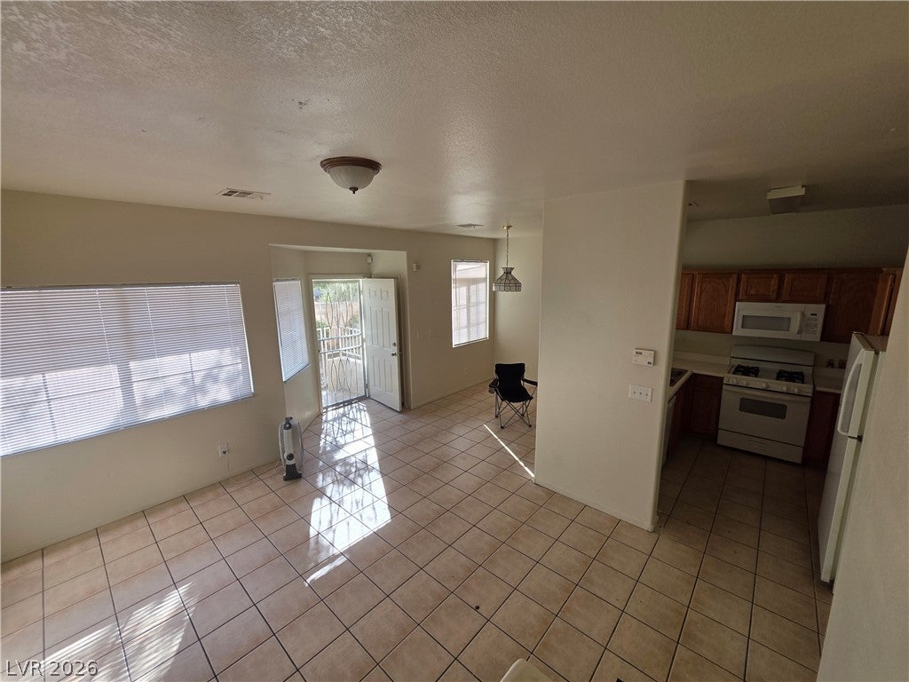 1236 DUSTY CREEK Street n/a