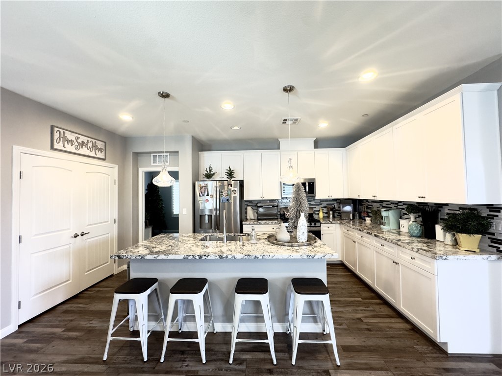 78 Summer Rhapsody Avenue