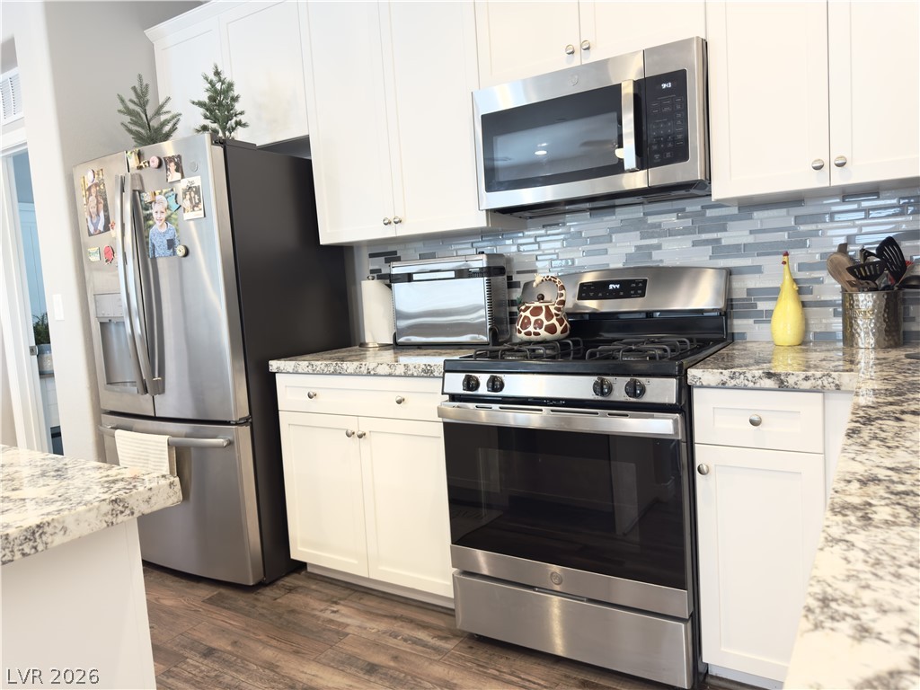 78 Summer Rhapsody Avenue