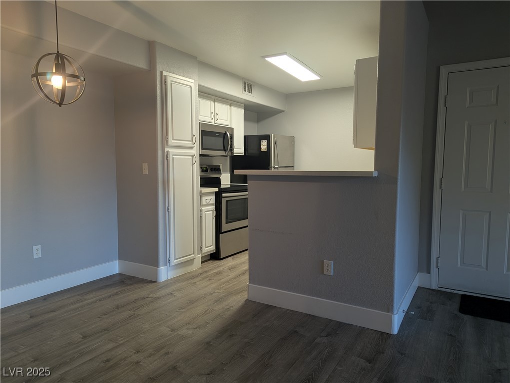 555 E Silverado Ranch Boulevard 2171