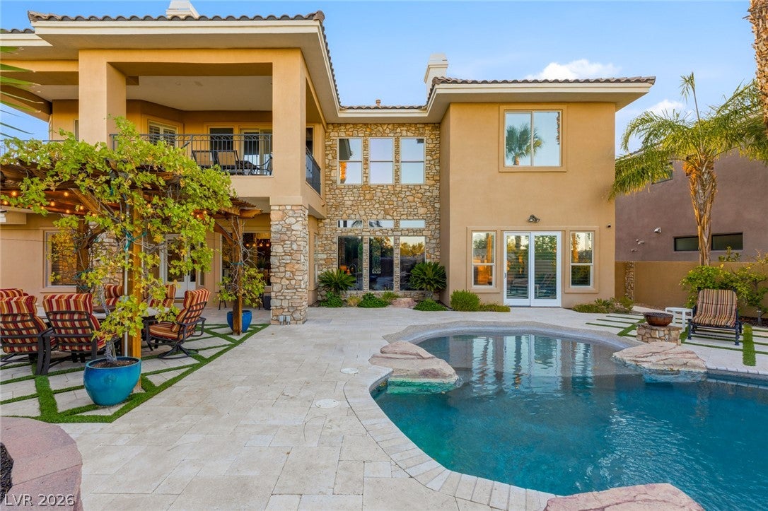2004 Slow Wind Street