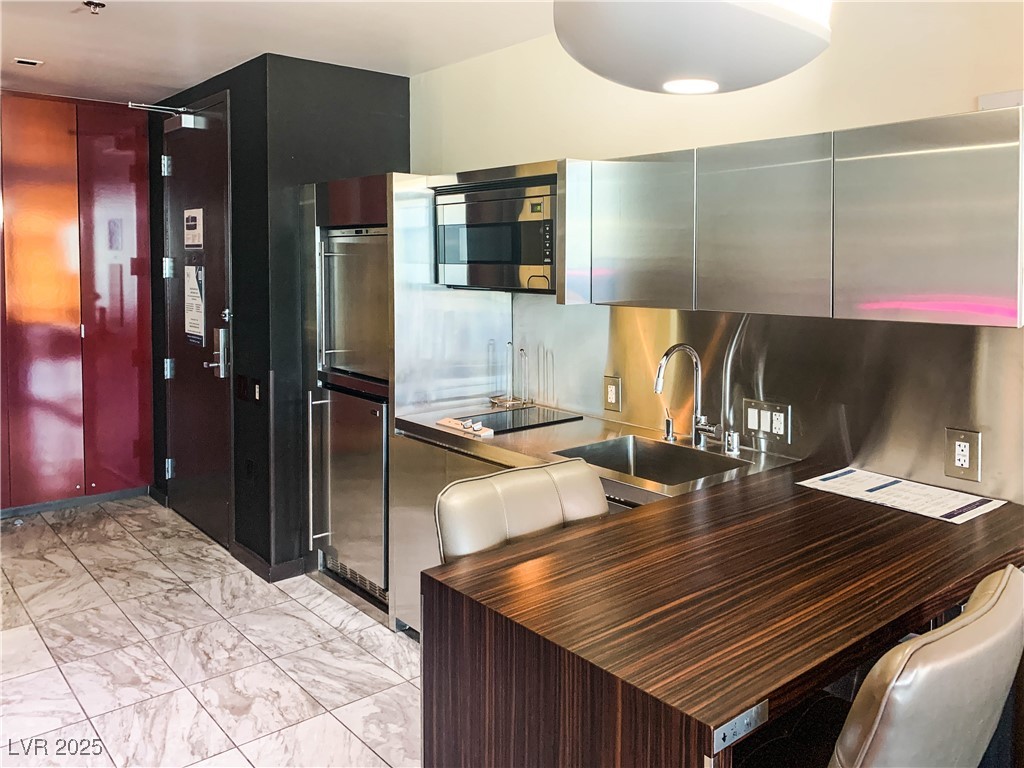 4381 W Flamingo Road 8304