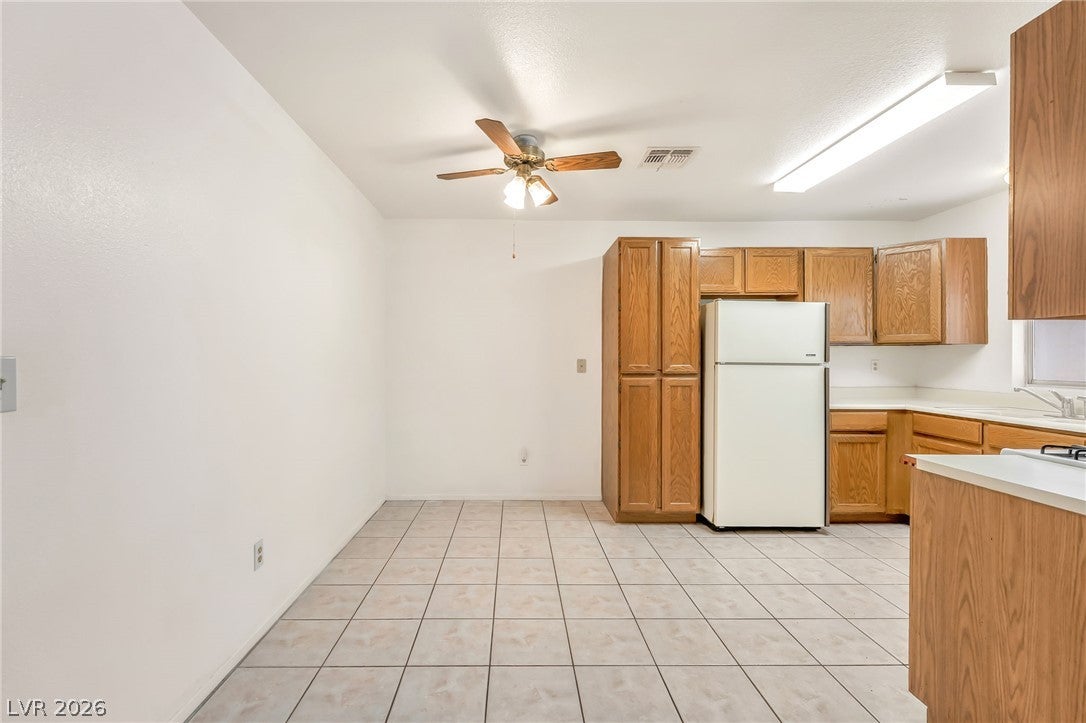 4656 BUMBLEBEE Circle