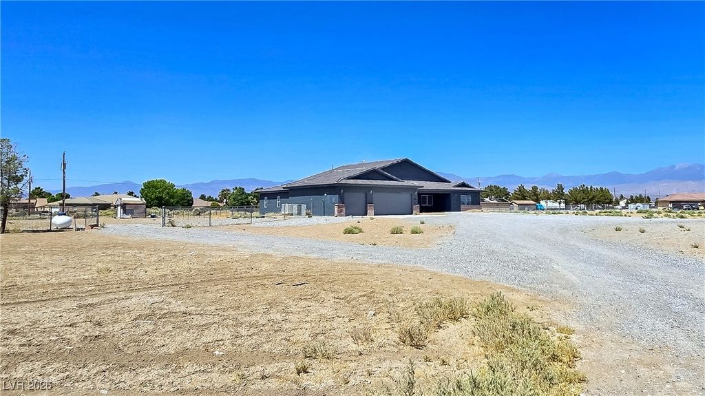 Photo of 1830 Justine Court, Pahrump, NV 89048 (MLS # 2747858)