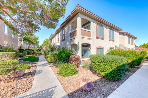 Condo For Sale - 2305 W Horizon Ridge Parkway #3621<br/> Clark County, Henderson, NV 89052