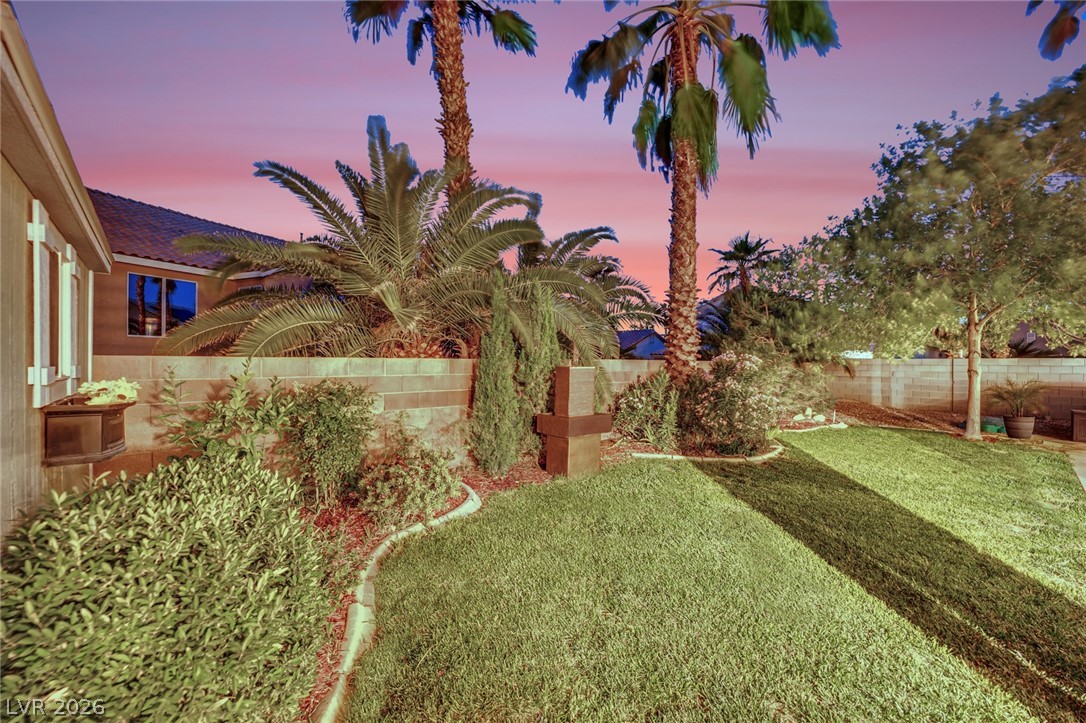 1437 Blazing Sand Street