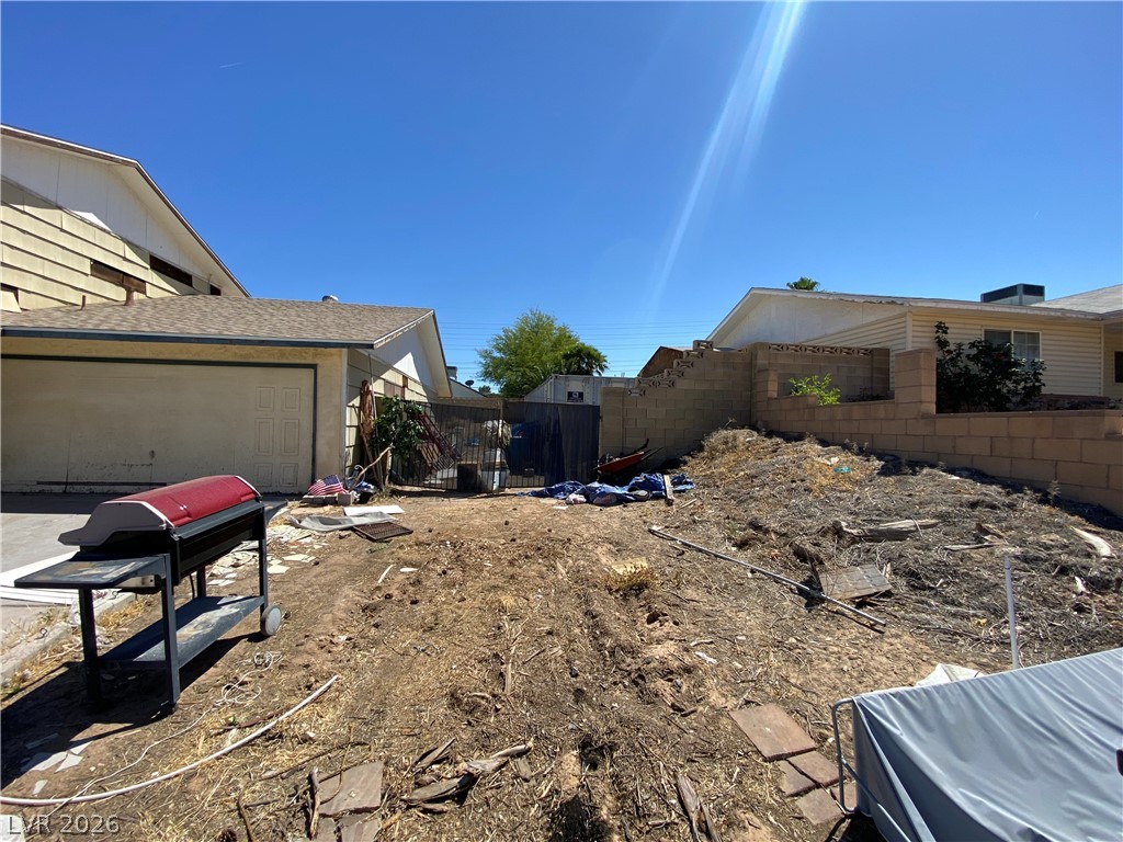 4263 Kinobe Avenue