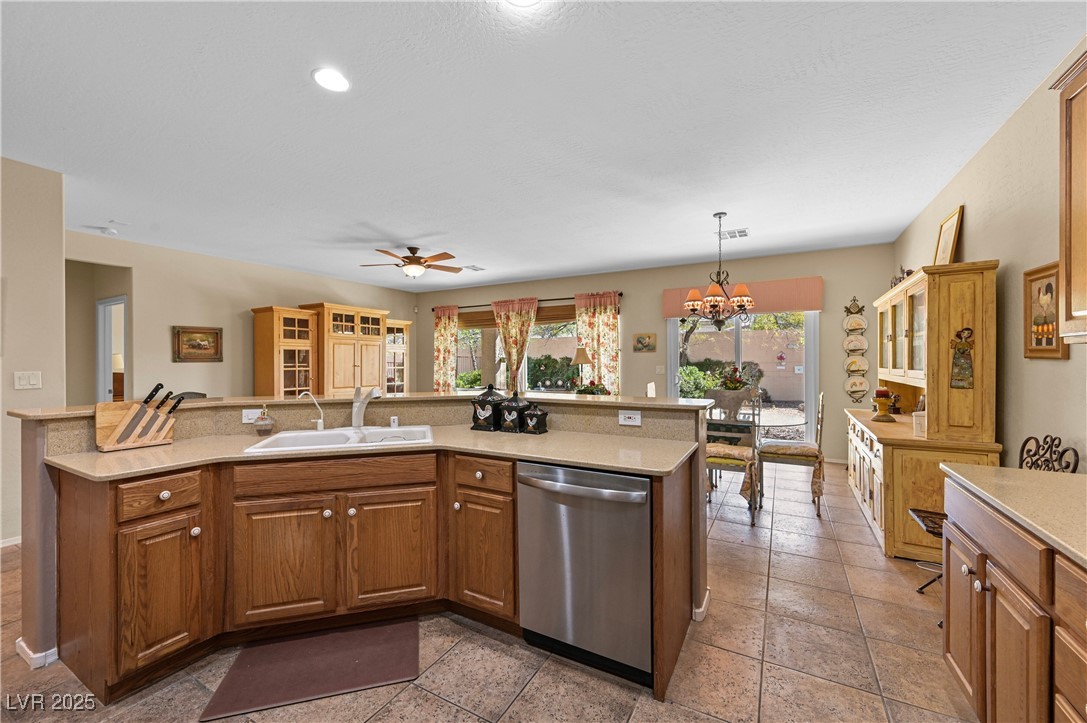 2467 Moonlight Valley Avenue, Henderson, Nevada image 15