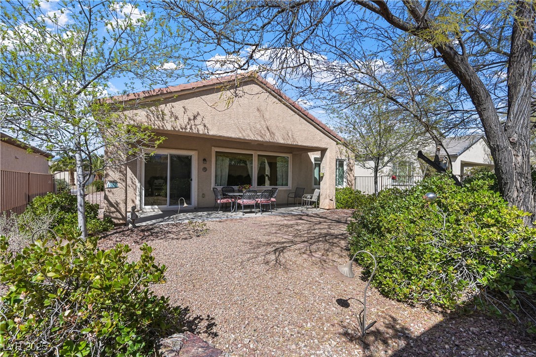 2467 Moonlight Valley Avenue, Henderson, Nevada image 3