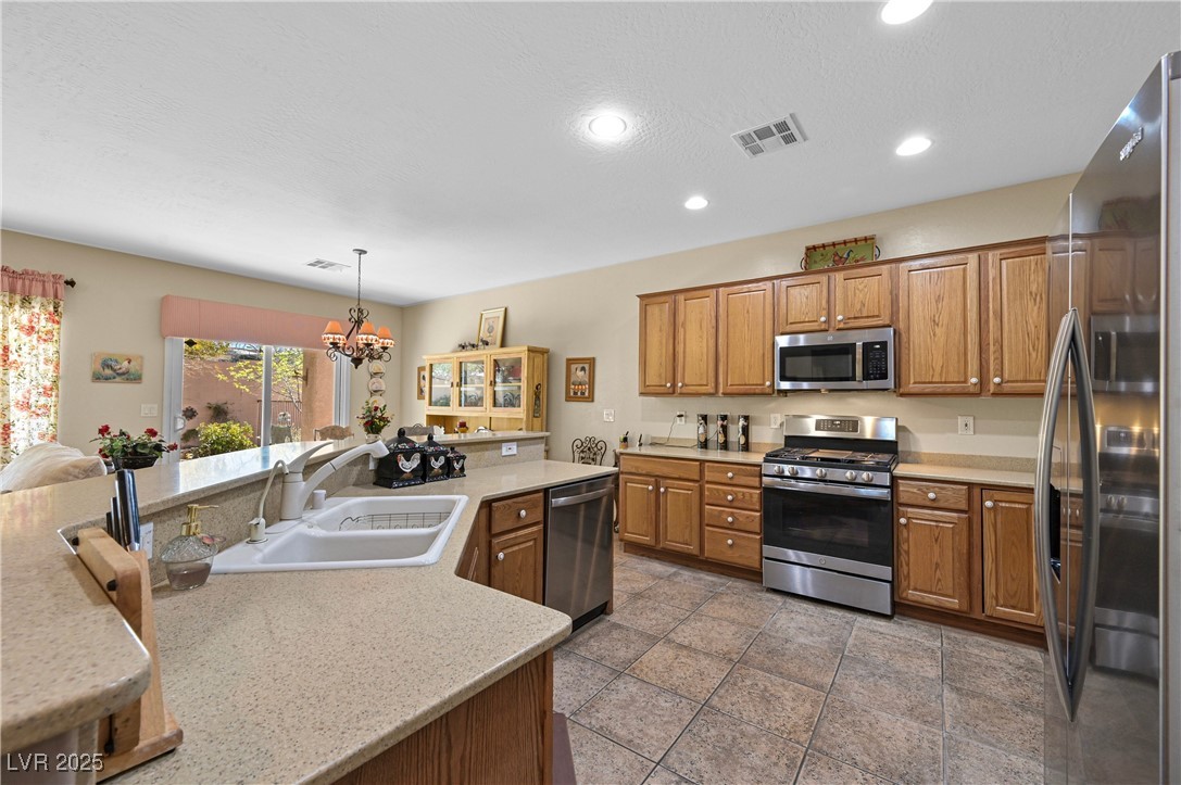 2467 Moonlight Valley Avenue, Henderson, Nevada image 16