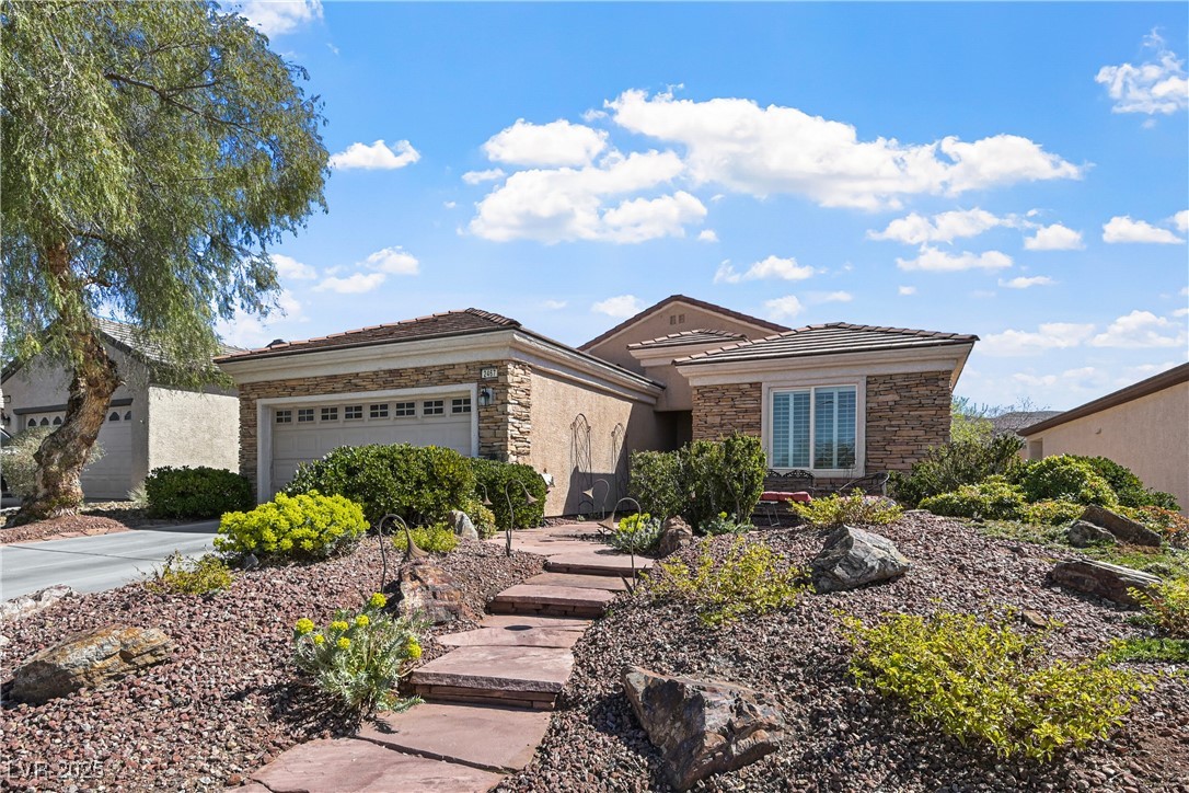 2467 Moonlight Valley Avenue, Henderson, Nevada image 1