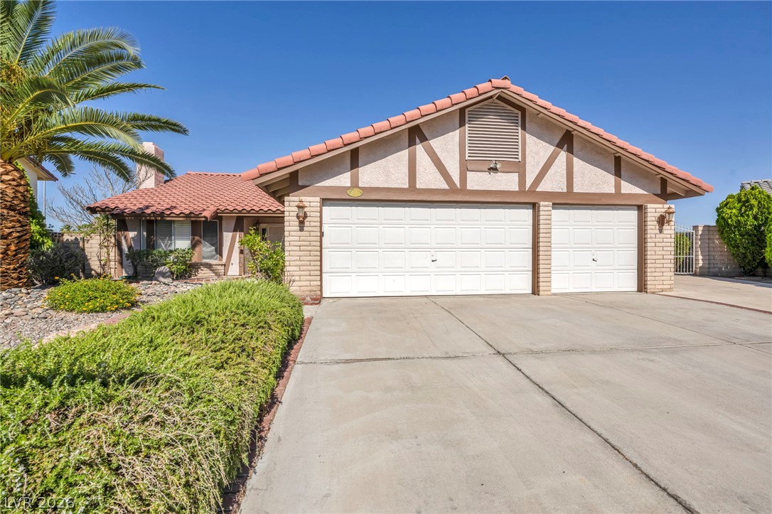 1605 Brocado Lane