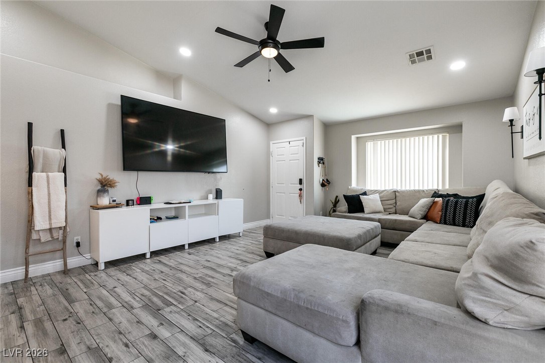 5988 Turtle River Avenue