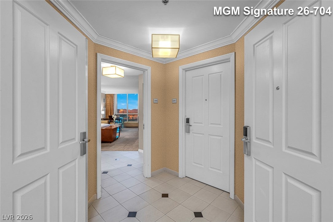 135 E Harmon Avenue 1704