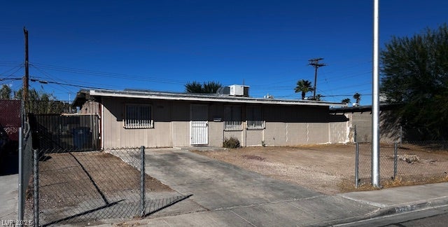 3708 Perliter Avenue