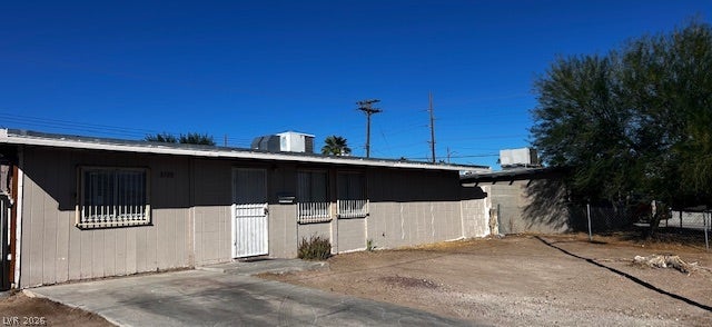 3708 Perliter Avenue