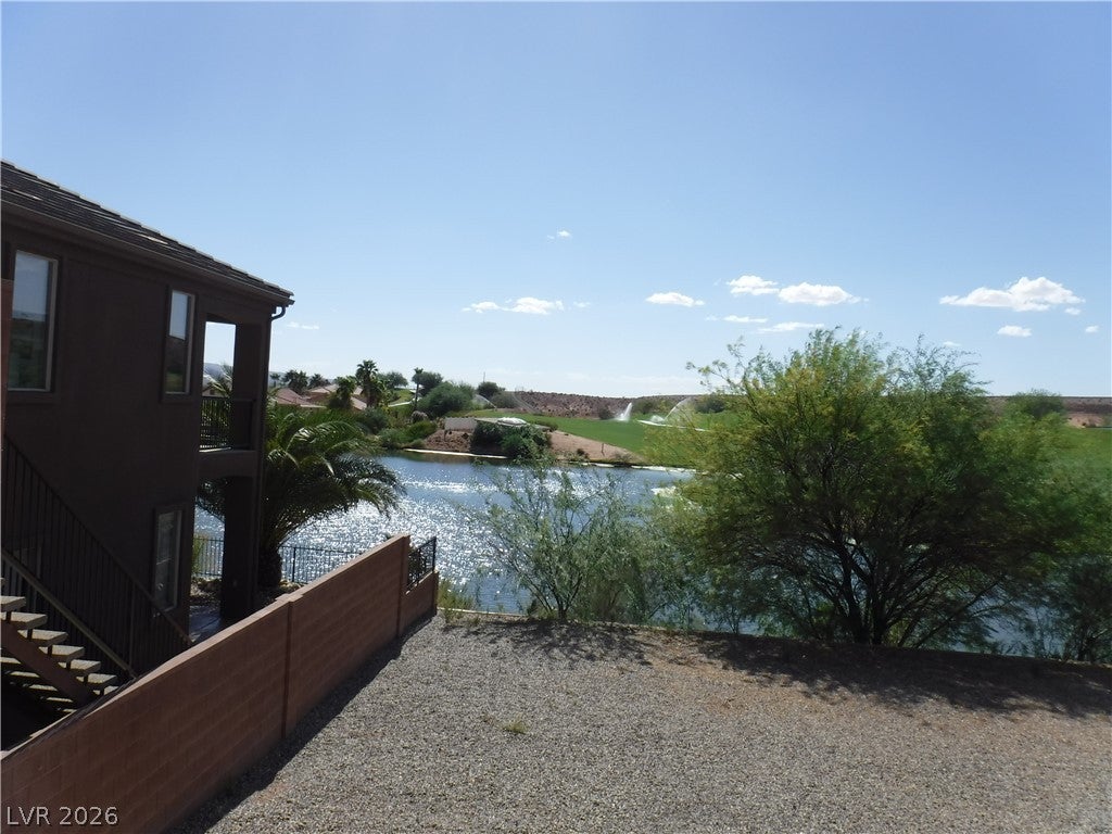654 Paloma Circle