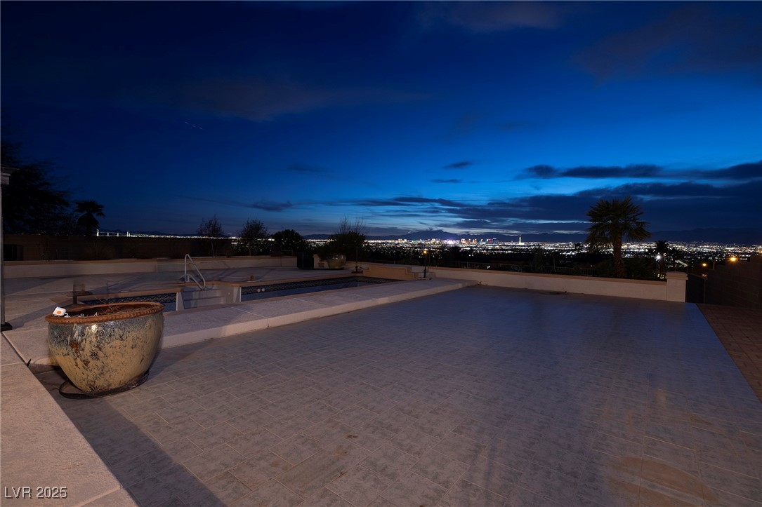 979 Evening Dew Drive, Las Vegas, Nevada image 11