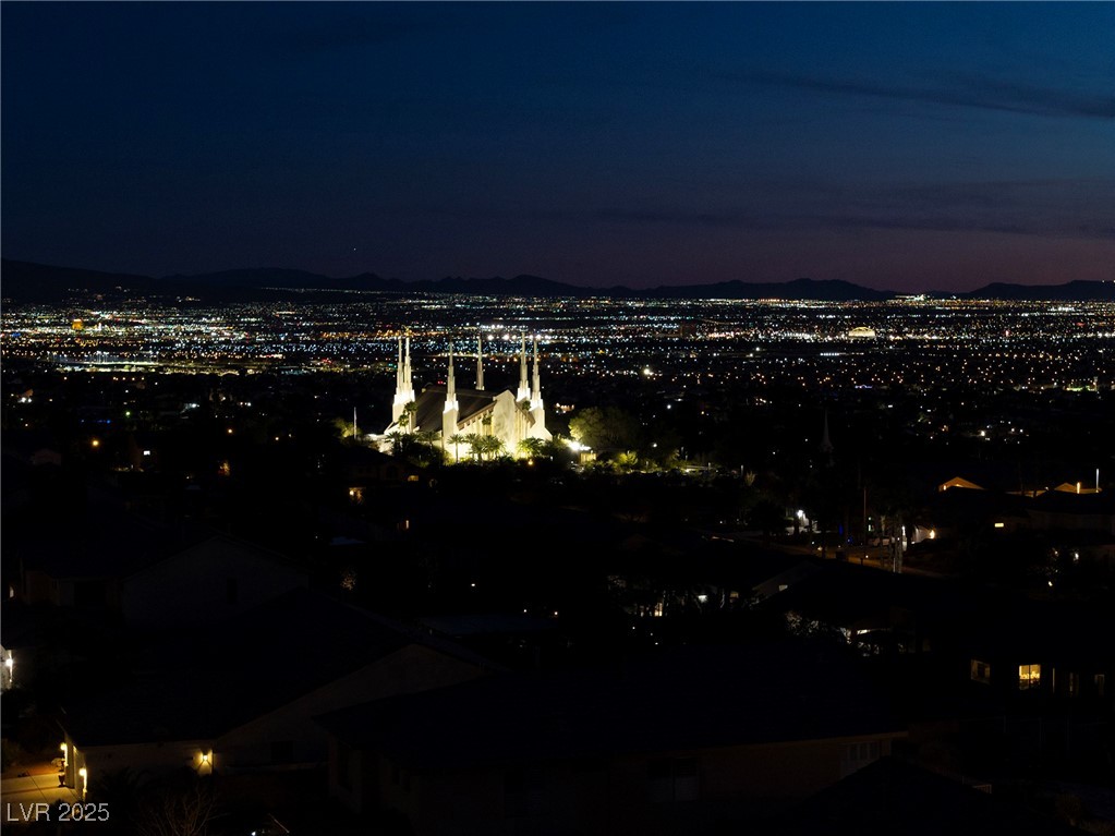 979 Evening Dew Drive, Las Vegas, Nevada image 3