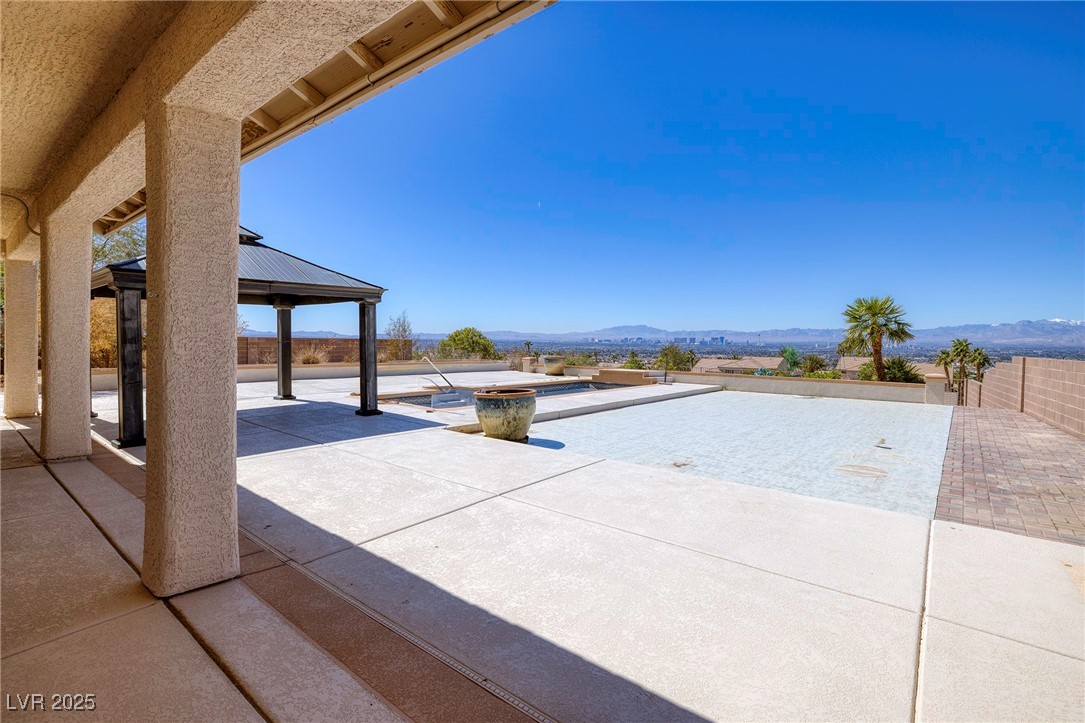 979 Evening Dew Drive, Las Vegas, Nevada image 38
