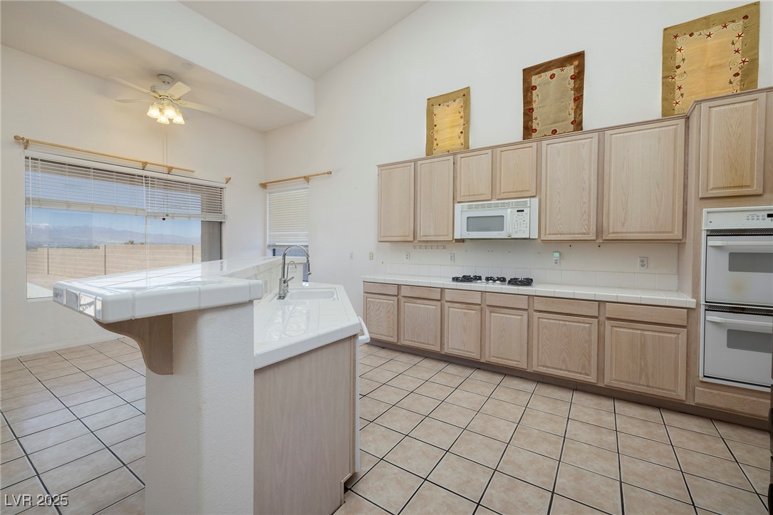 979 Evening Dew Drive, Las Vegas, Nevada image 20