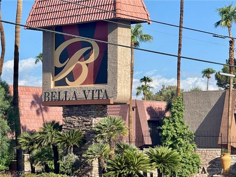 Condo For Rent - 5206 River Glen Drive #250<br/> Clark County, Las Vegas, NV 89103
