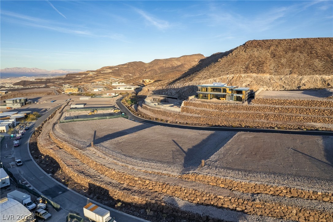 13 Stonecutter Court