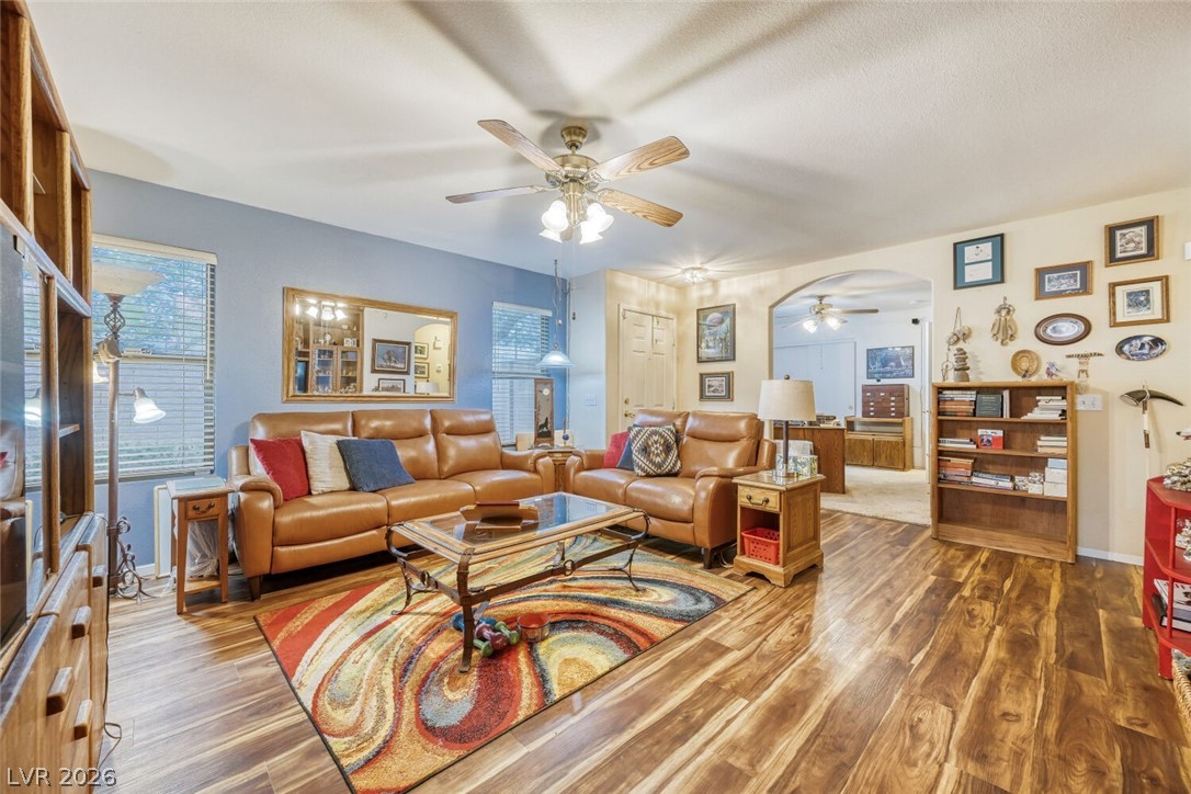 6413 Shining Sand Avenue