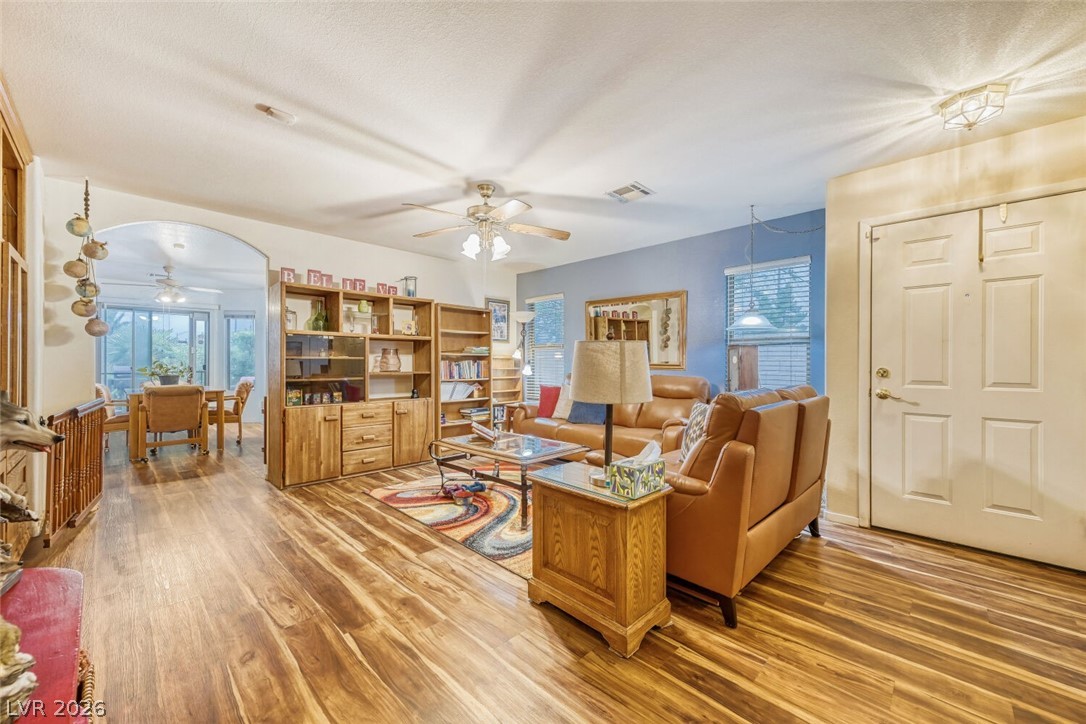 6413 Shining Sand Avenue