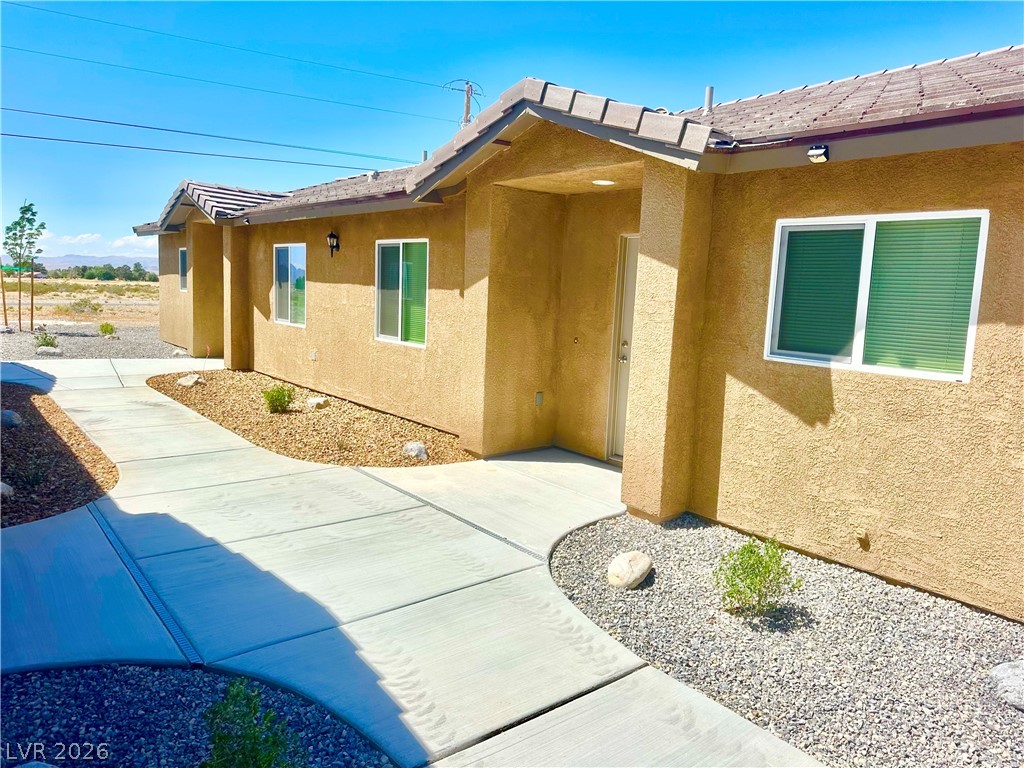 1081 S Quartzite Avenue 4