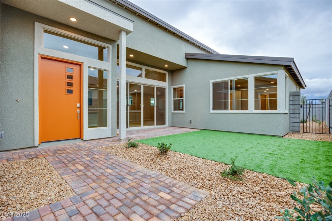 10325 Mulberry Crest Avenue