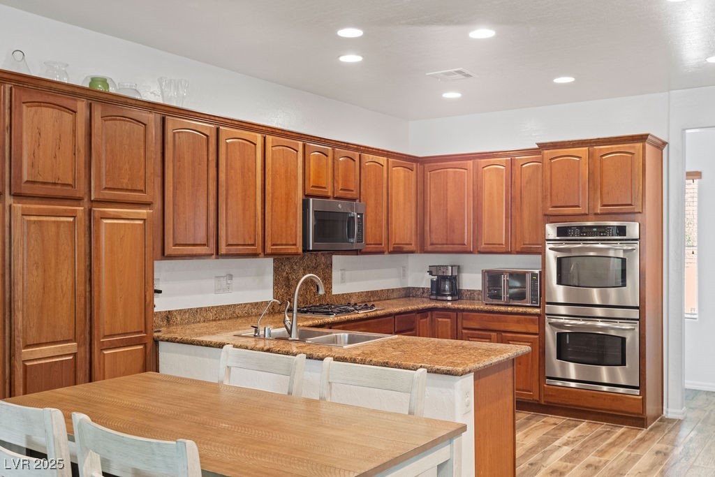 7252 Royal Melbourne Drive