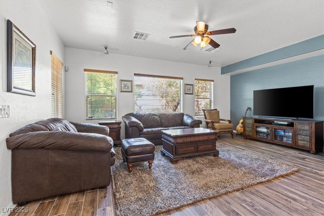 7252 Royal Melbourne Drive