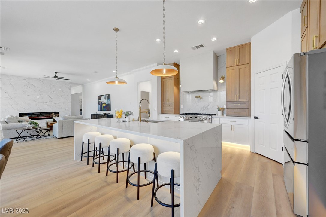 7808 Foothill Ash Avenue