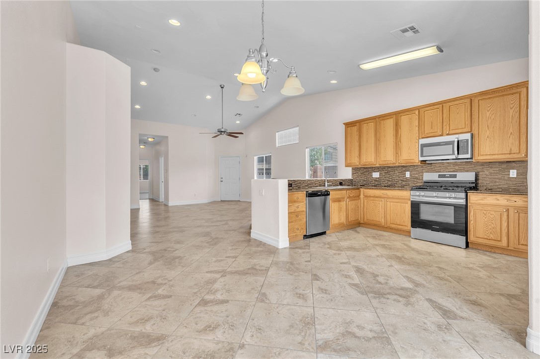 329 Gemstone Hill Avenue