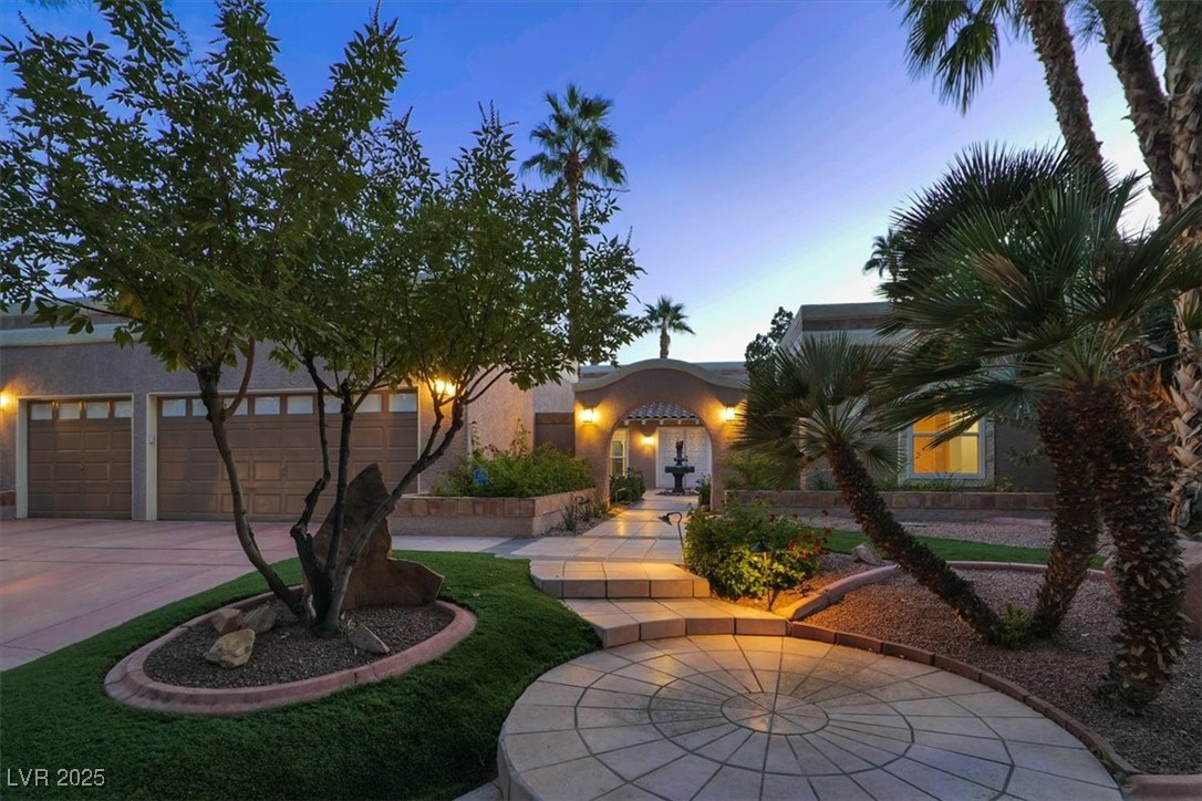 3857 Placita Del Lazo